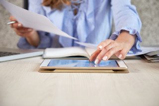 O carta o digitale? La vera efficienza sta nel “e” - hubix.it